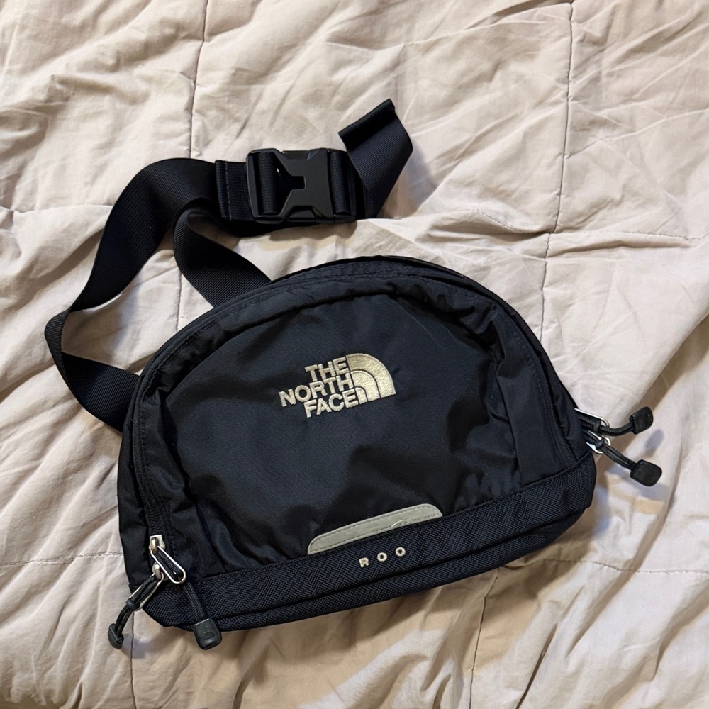 The North Face Roo Black Belt Bag